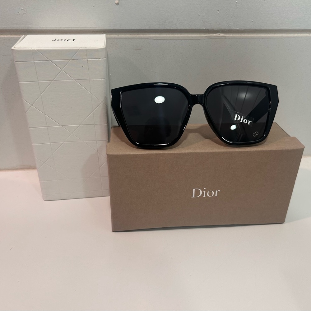 Dior Elegant Black Sunglasses for Women